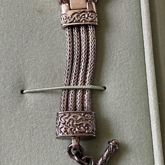 Suarte & Sri Sterling Silver Womens Beautiful Watch New, never worn. - Picture 6 of 7